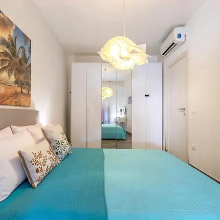 Apartment Domus De Mar By Interhome