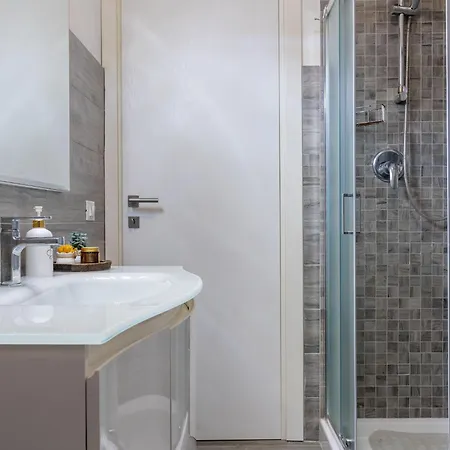 Apartment Domus De Mar By Interhome